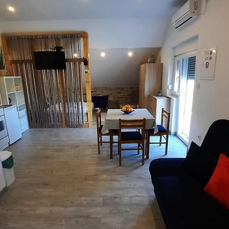 Apartmani Goga Skradin Exteriör bild