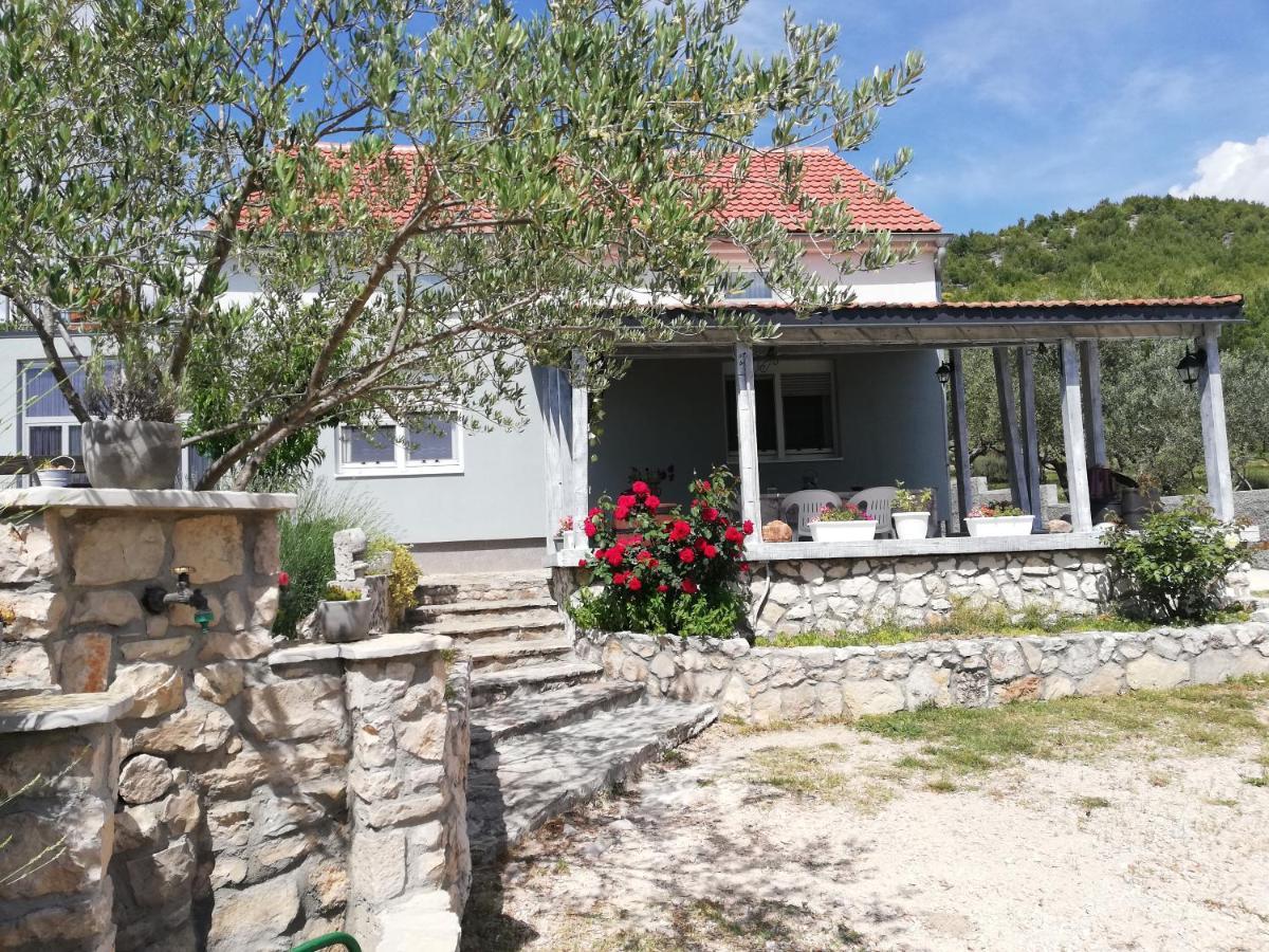 Apartmani Goga Skradin Exteriör bild